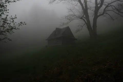 رزرو کلبه یک‌خوابه کوهپایه‌ای کلبهٔ مه